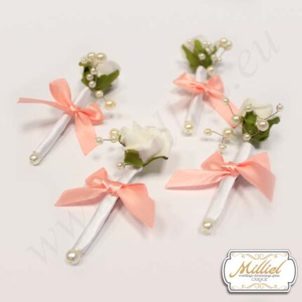 guest-white-rose-with-a-peach-ribbon