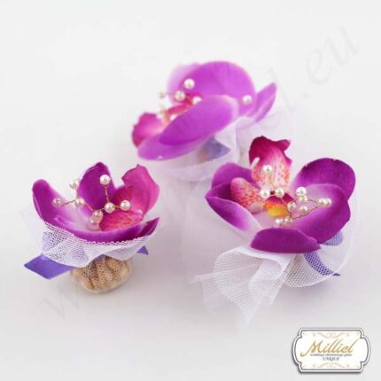 luck-purple-with-white-orchid