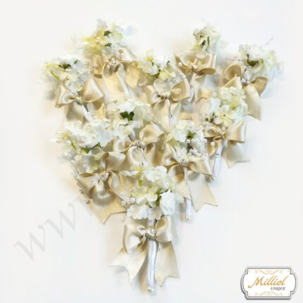 buttoniere-guests-white-rose-chrysanthemum-and-cappuccino
