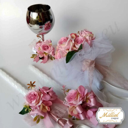 komplekt-bokal-buket-sveshti-rozova-roza